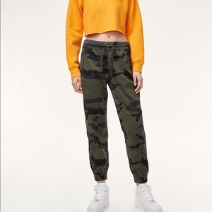 Aritzia Alix Pant